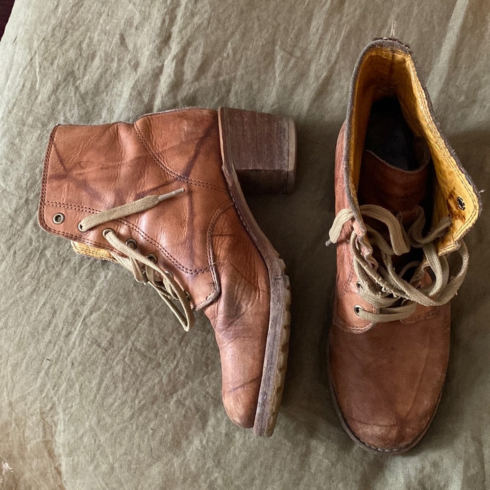 Frye Sabrina Leather Boots
